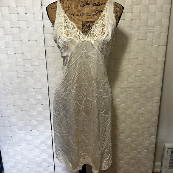 Wondermaid Vintage Full Slip Lace Trim‎ Non Cling Size Medium USA UNION MADE - Picture 1 of 7